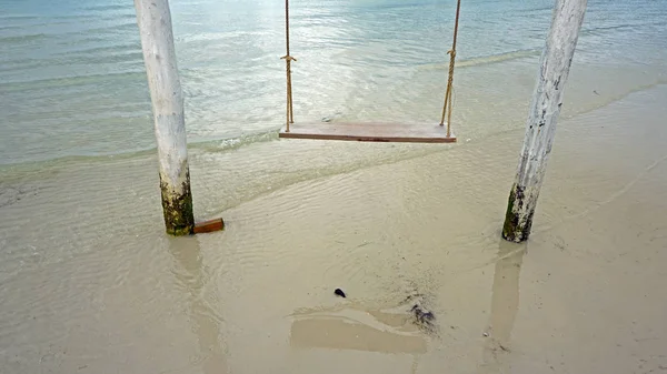 Strandschaukel — Stockfoto