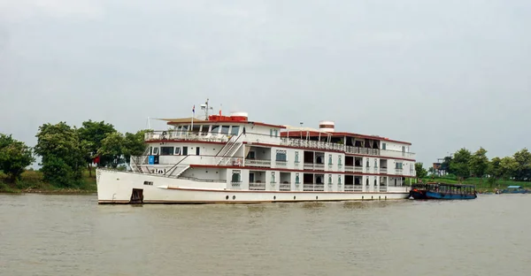 Tonle sap river druise — Stock Photo, Image