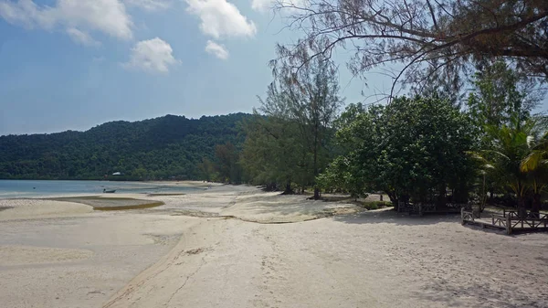 Koh Rong samloem beach — стоковое фото