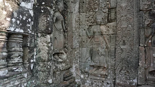 Angkor wat figuras de pared —  Fotos de Stock