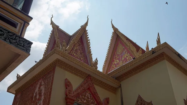 Phnom Penhin temppeli — kuvapankkivalokuva