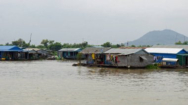 tonle sap flaoting Köyü