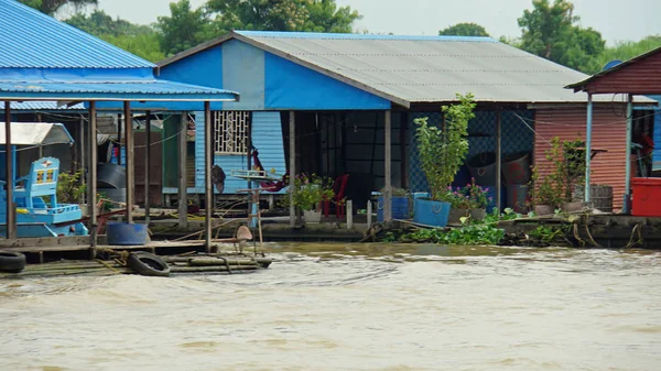 Tonle sap flaoting aldea —  Fotos de Stock