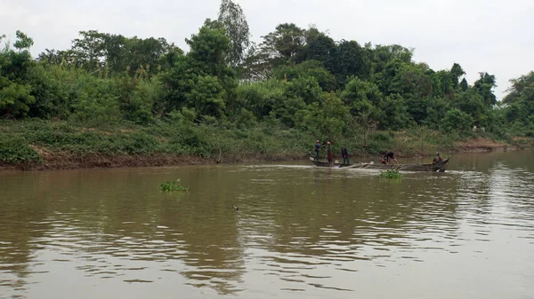 Tonle sap, balıkçı köyü — Stok fotoğraf