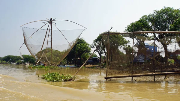 Tonle savia camarones granjas —  Fotos de Stock