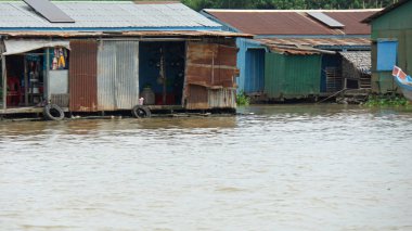tonle sap flaoting Köyü