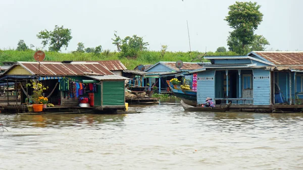 Tonle sap flaoting aldea — Foto de Stock