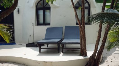 plaj kulübe koh rong samloem üzerinde