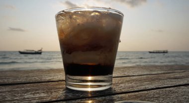 günbatımı kokteyli