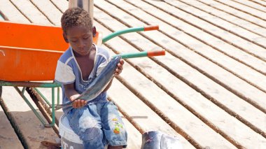 Santa Marica, Cape Verde, Haziran 2017: Balıkçı aileleri