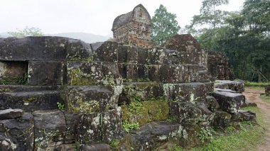 Vietnam yakınlarındaki oğlum tapınak kompleksi.