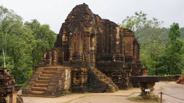 Vietnam yakınlarındaki oğlum tapınak kompleksi.
