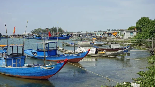 Рибальські Човни Гавані Відтінку Єтнамі — стокове фото