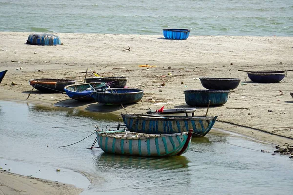 Круглая Корзина Рыбацких Лодок Побережье Вьетнаме — стоковое фото