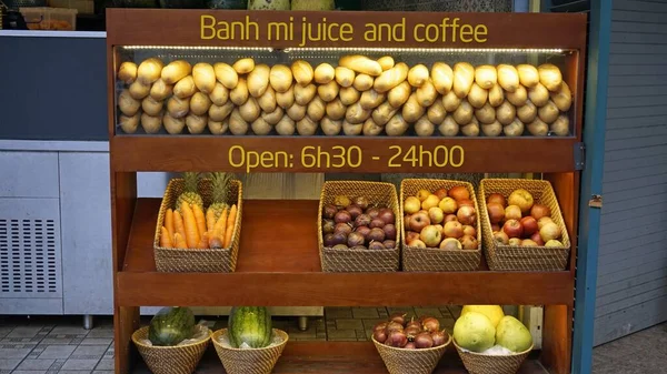 Vietnamese Typische Smakelijke Traditionele Straatgerechten — Stockfoto