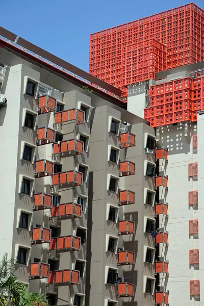 Huge Residential Building Singapores City Center — Stock Photo, Image