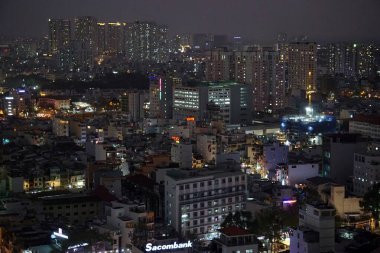 Gece vakti ho chi minh şehrinin ufuk çizgisi