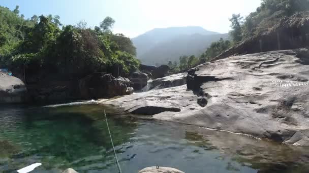 中南的大河瀑布 — 图库视频影像