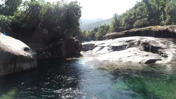 Ghe Cachoeira Vietnam Central — Vídeo de Stock