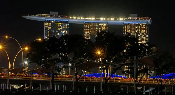 Singapur Circa Marzo 2020 Marina Bay Sands Hotel Por Noche — Foto de Stock