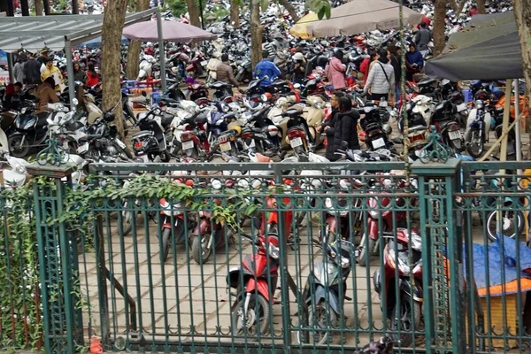ハノイ ベトナム 2020年1月頃 バイクの交通 — ストック写真