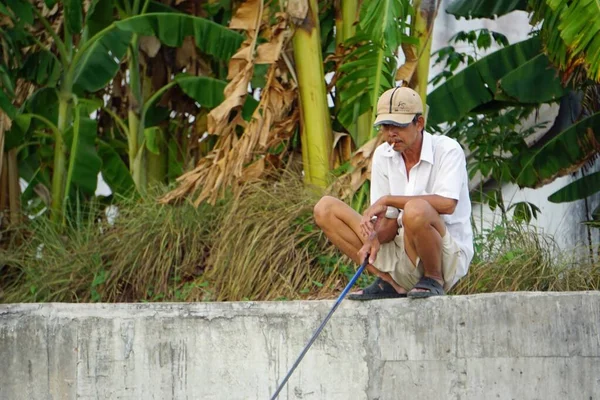2020年2月頃ベトナムのカントーですハウリバーの漁師は — ストック写真