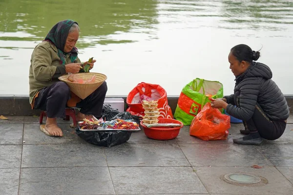 Hanoi Vietnam Circa Enero 2020 Local Vendiendo Producto Las Calles — Foto de Stock