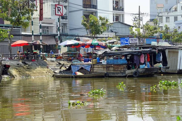 Chi Minh City Vietnam Circa Febrero 2020 Vivir Suburbio Río — Foto de Stock