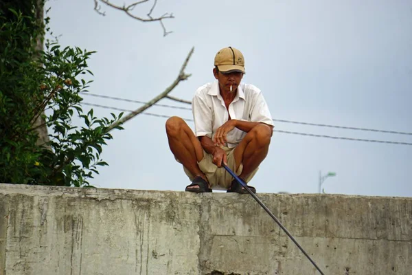 2020年2月頃ベトナムのカントーですハウリバーの漁師は — ストック写真