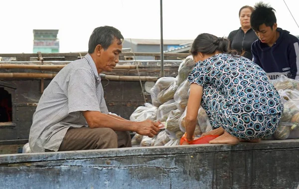 Can Tho Vietnam Circa Februara 2020 Vida Los Vendedores Mercado — Foto de Stock