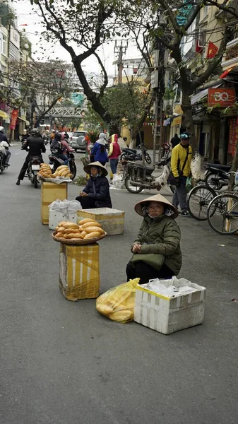 Hanoi Vietnam Circa Enero 2020 Vendedores Locales Que Venden Sus — Foto de Stock