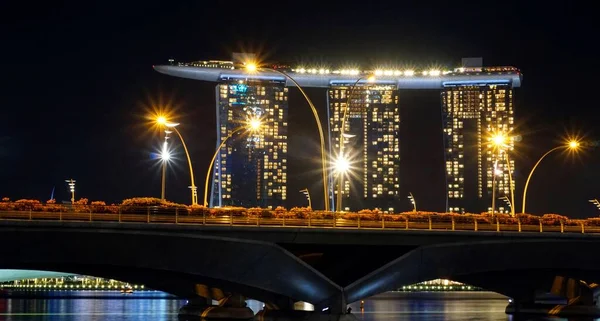 Singapur Około Marca 2020 Marina Bay Sands Hotel Nocy — Zdjęcie stockowe