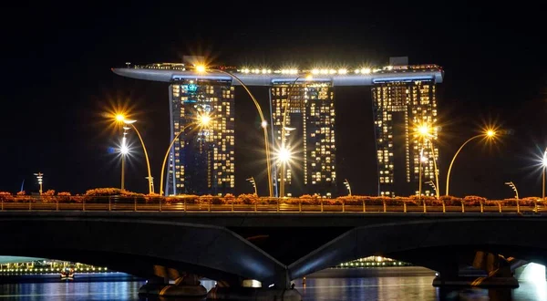 Singapura Cerca Março 2020 Marina Bay Sands Hotel Noite — Fotografia de Stock