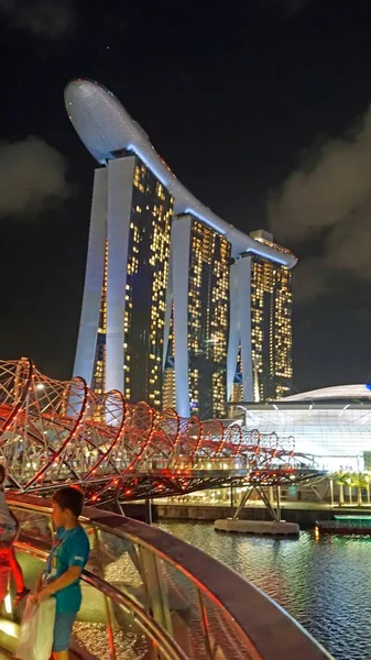 Singapur Circa Marzo 2020 Marina Bay Sands Hotel Por Noche —  Fotos de Stock