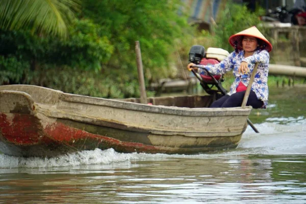 Can Tho Vietnam Circa Febraury 2020 Paseo Barco Por Canción —  Fotos de Stock