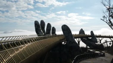 Bana Hills, Vietnam, Şubat 2020: Altın Köprü