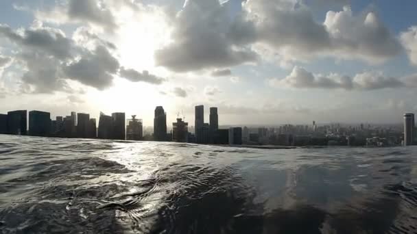 Singapore Cica March 2020 City View Infinity Pool — стокове відео