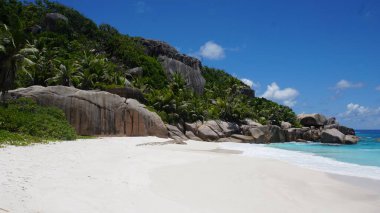 Seyşel Adaları 'ndaki inanılmaz tropikal manzara