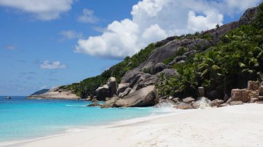 Seyşel Adaları 'ndaki inanılmaz tropikal manzara