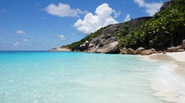 Seyşel Adaları 'ndaki inanılmaz tropikal manzara