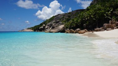 Seyşel Adaları 'ndaki inanılmaz tropikal manzara