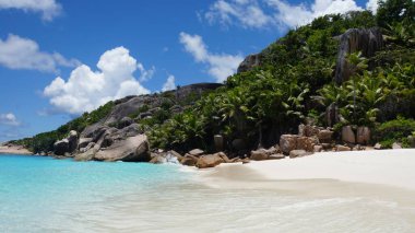 Seyşel Adaları 'ndaki inanılmaz tropikal manzara