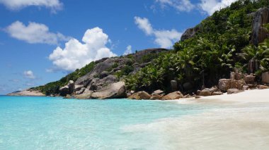 Seyşel Adaları 'ndaki inanılmaz tropikal manzara