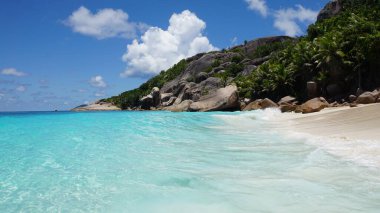 Seyşel Adaları 'ndaki inanılmaz tropikal manzara