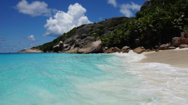 Seyşel Adaları 'ndaki inanılmaz tropikal manzara