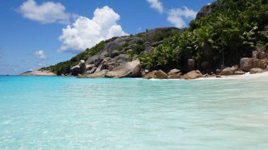 Seyşel Adaları 'ndaki inanılmaz tropikal manzara