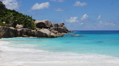 Seyşel Adaları 'ndaki inanılmaz tropikal manzara