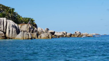 Seyşel Adaları 'ndaki inanılmaz tropikal manzara