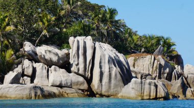 Seyşel Adaları 'ndaki inanılmaz tropikal manzara