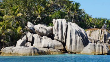 Seyşel Adaları 'ndaki inanılmaz tropikal manzara